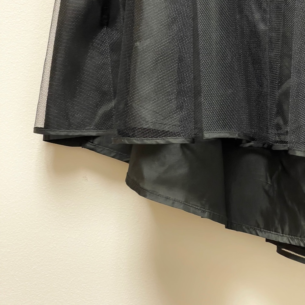 Black Red & White French Splatter Pattern Skirt - Picture 6 of 8